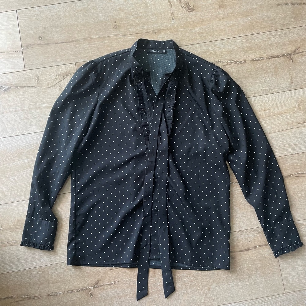 Polka dot black shirt